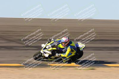 media/Oct-06-2024-Race Pace (Sun) [[d7d39ec7ad]]/5-Bowl Pans (830am)/